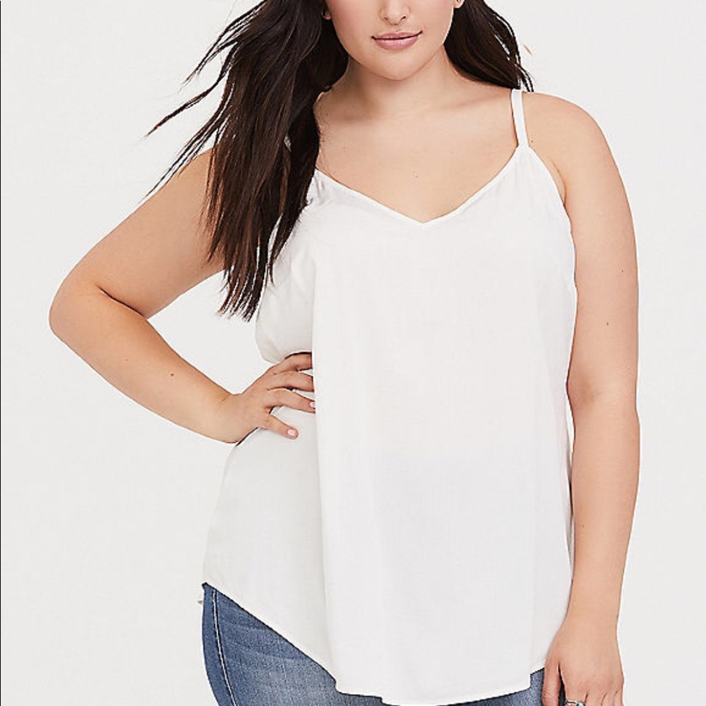 New Torrid white stretch challis cami. Size 1.